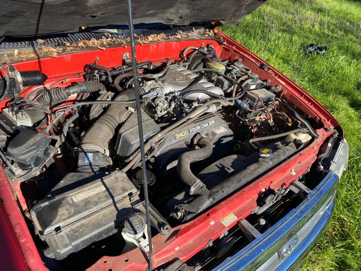 Toyota-4runner-sr5-1996-red-10