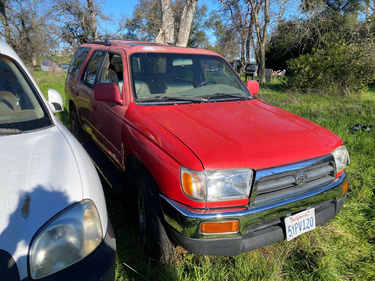 Toyota-4runner-sr5-1996-red-8