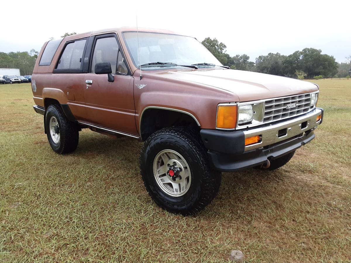 Toyota-4runner-sr5-4x4-1987-custom-1