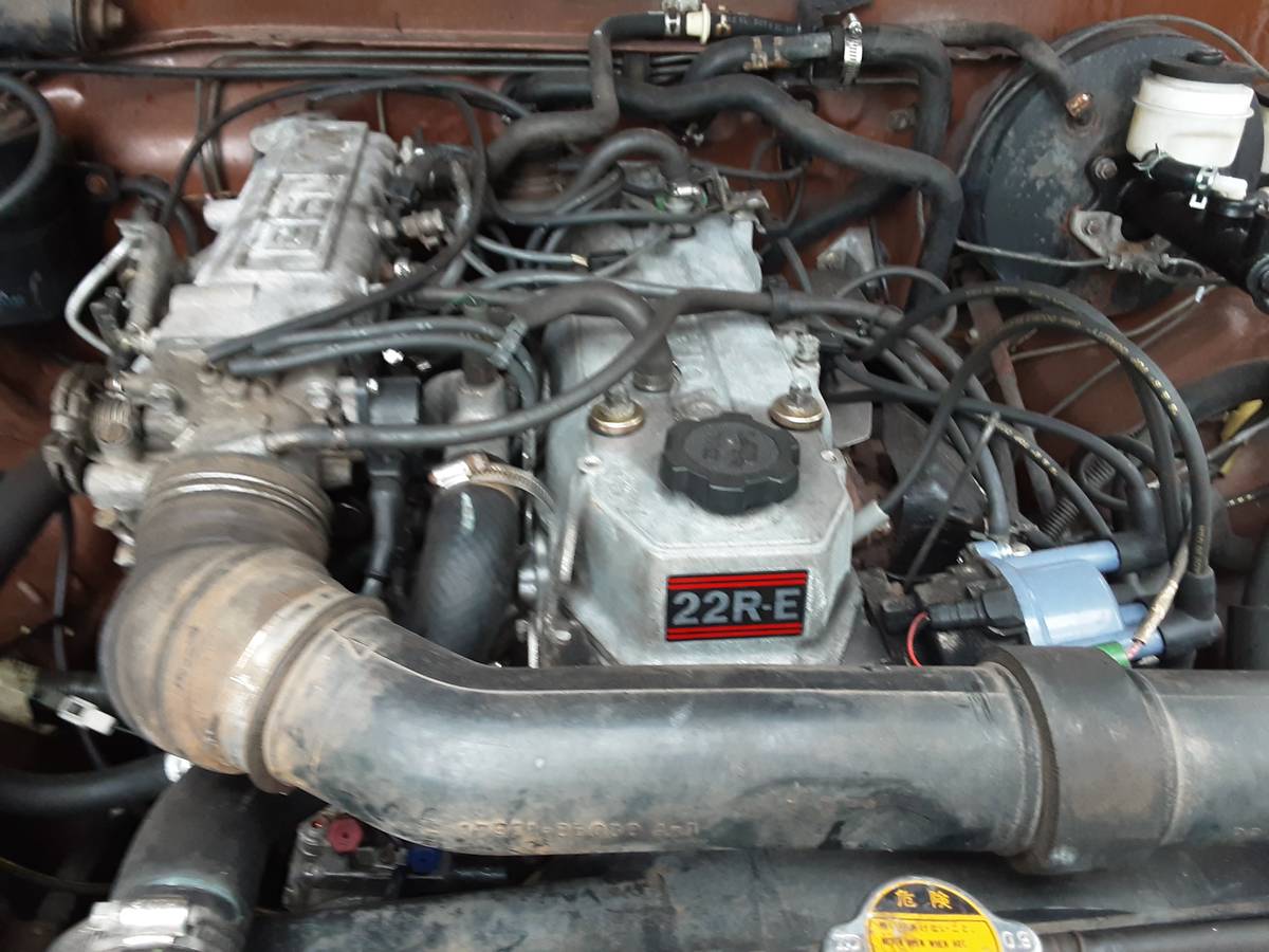 Toyota-4runner-sr5-4x4-1987-custom-10