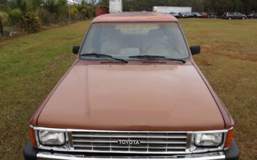 Toyota-4runner-sr5-4x4-1987-custom-6