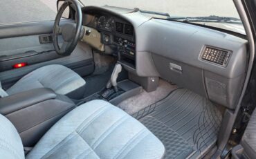 Toyota-4runner-sr5-4x4-1991-10