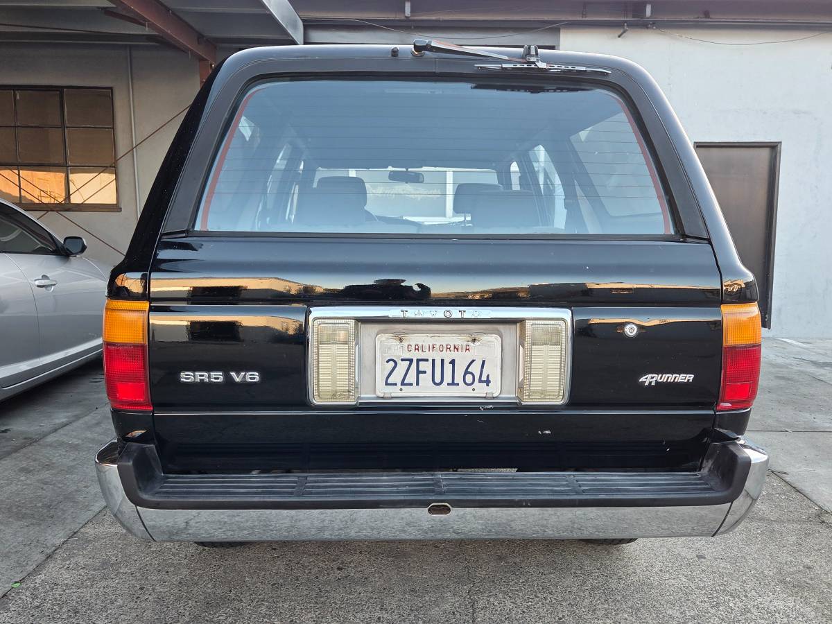 Toyota-4runner-sr5-4x4-1991-7