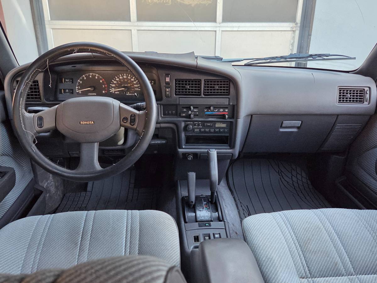 Toyota-4runner-sr5-4x4-1991-9