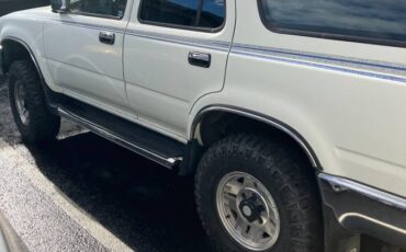Toyota-4runner-sr5-4x4-1995-white