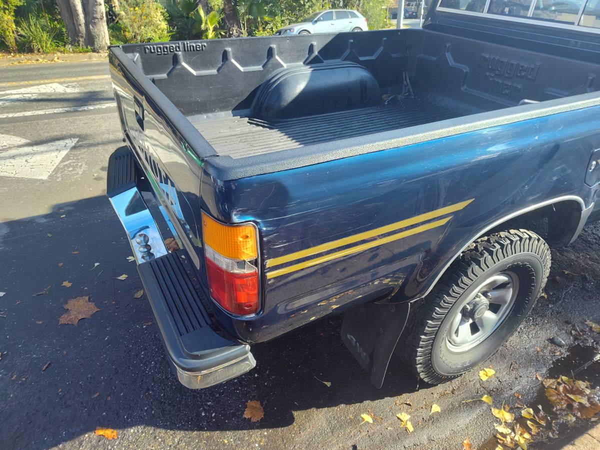 Toyota-4x4-1991-blue-2