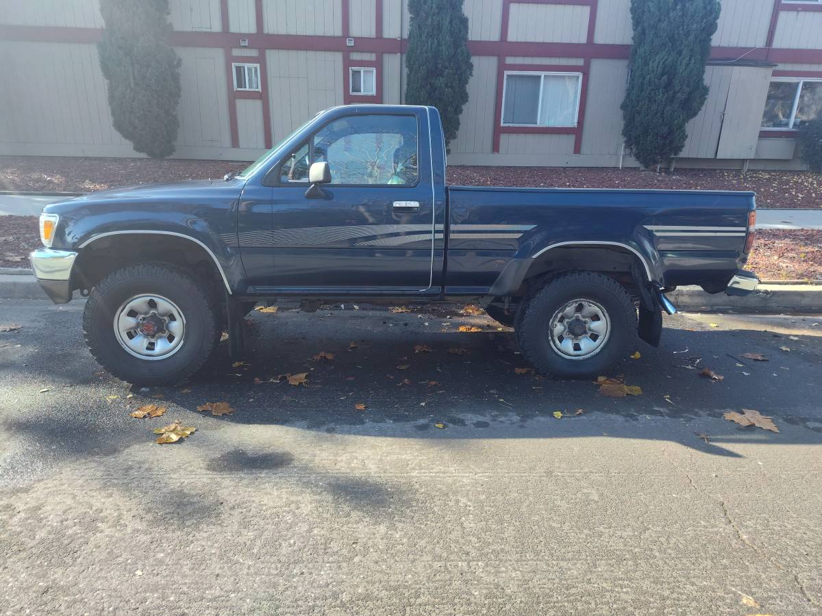 Toyota-4x4-1991-blue-3
