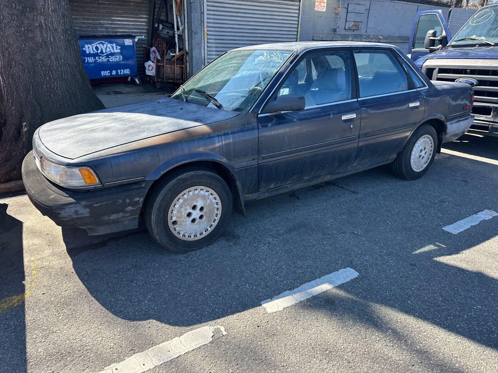 Toyota-Camry-1989-Sedan-1