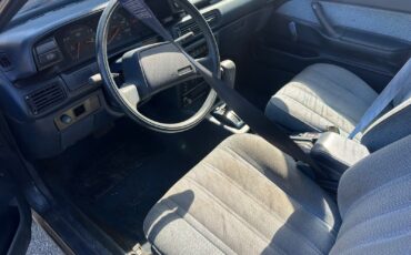 Toyota-Camry-1989-Sedan-13