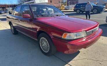 Toyota-Camry-1989-Sedan-4