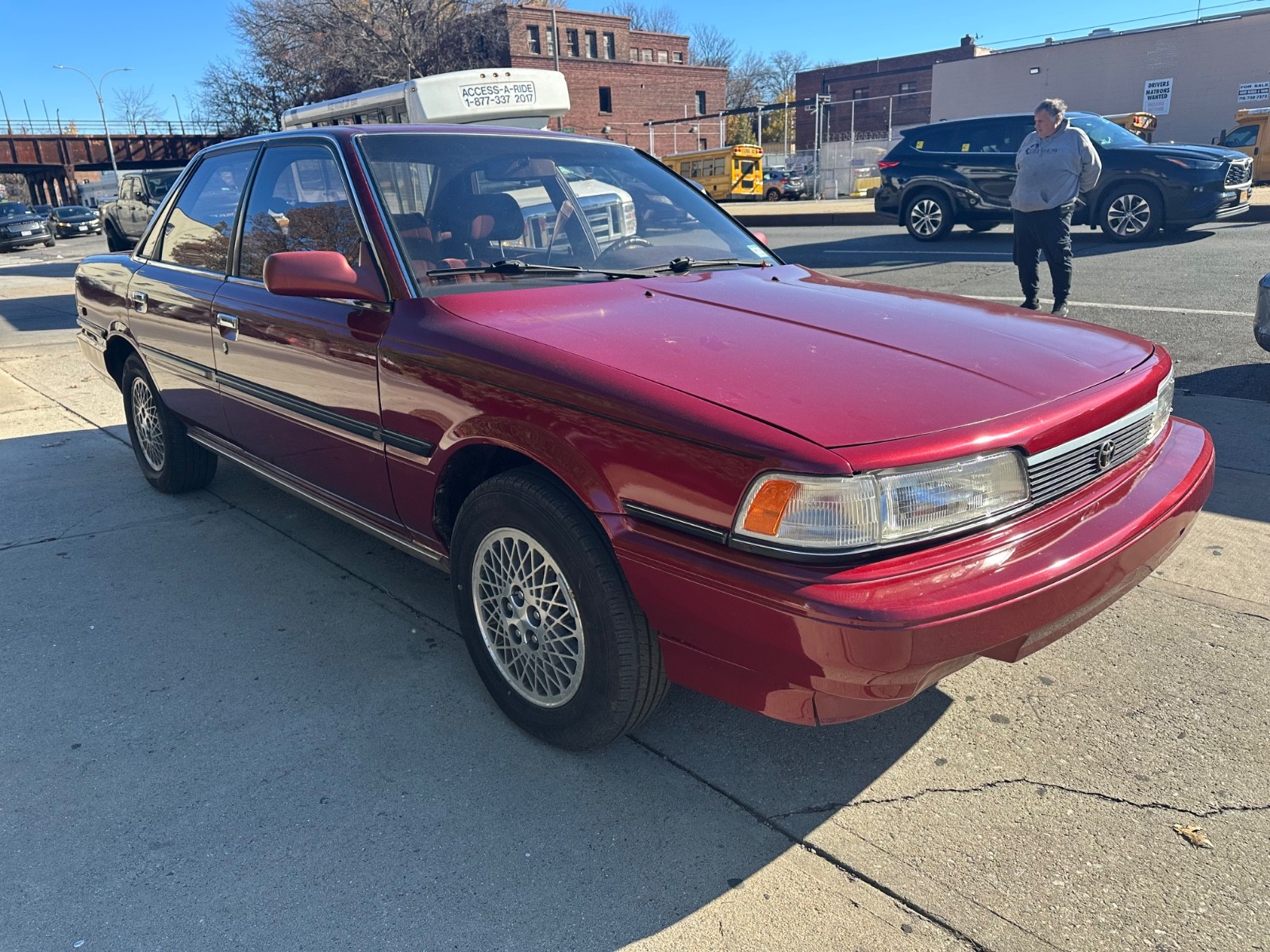Toyota-Camry-1989-Sedan-4