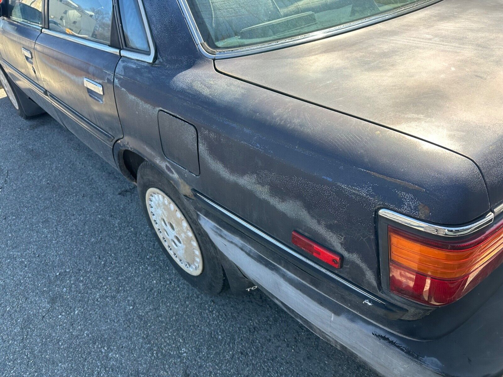 Toyota-Camry-1989-Sedan-9