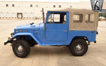 Toyota-FJ-Cruiser-1974-other-2