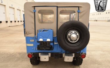 Toyota-FJ-Cruiser-1974-other-25