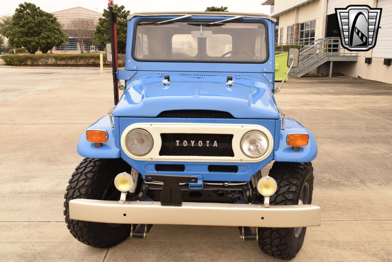 Toyota-FJ-Cruiser-1974-other-6