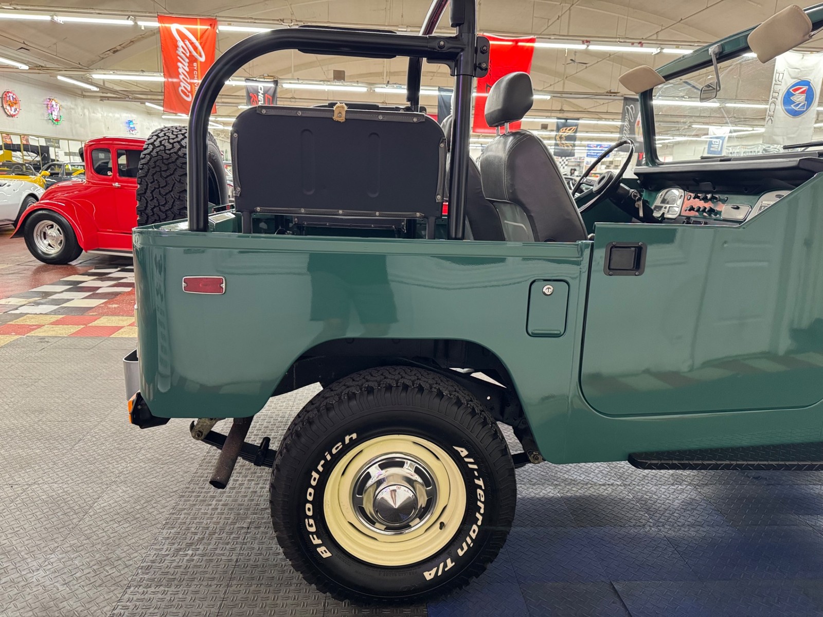 Toyota-FJ40-1976-27
