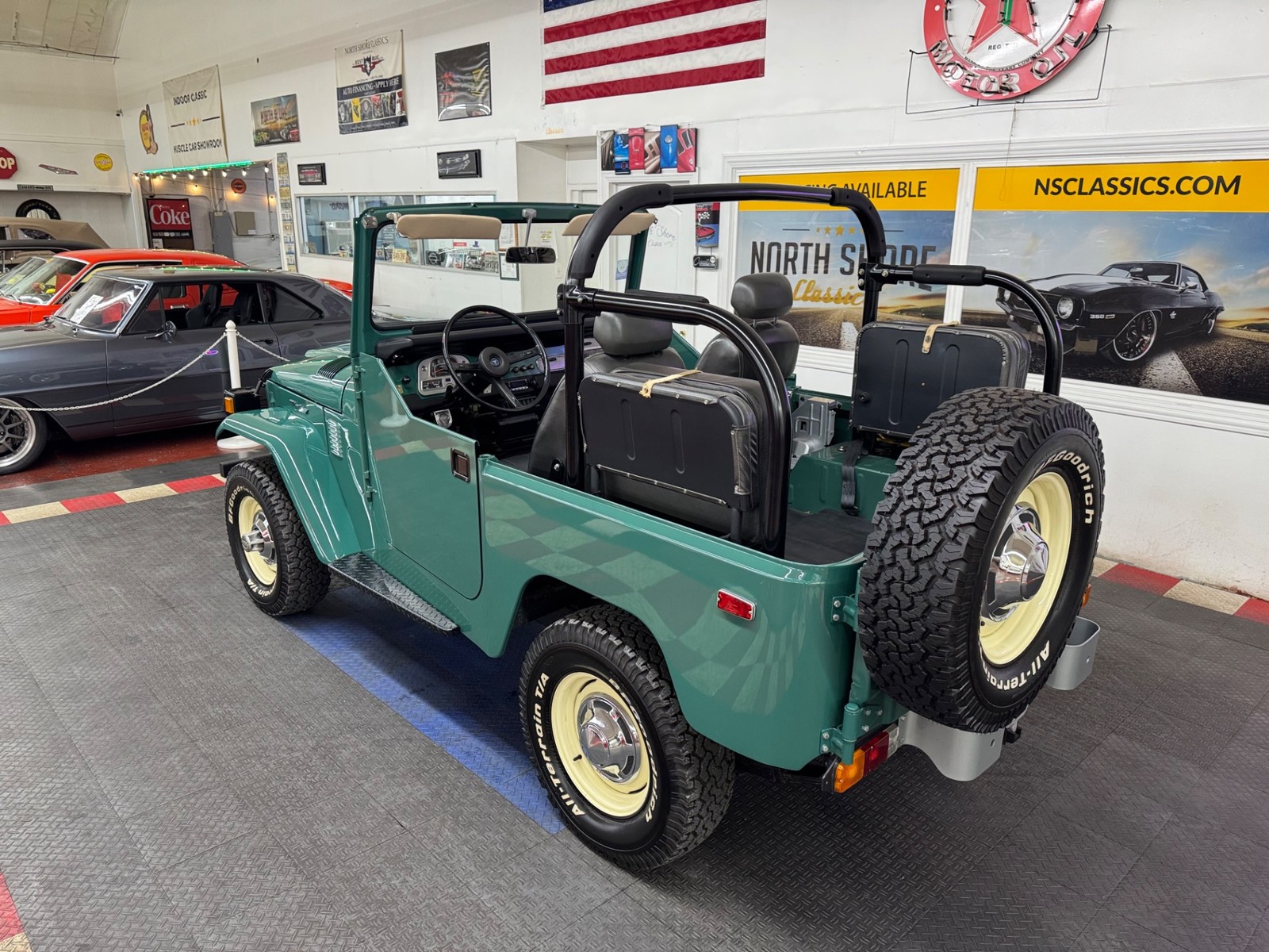 Toyota-FJ40-1976-3