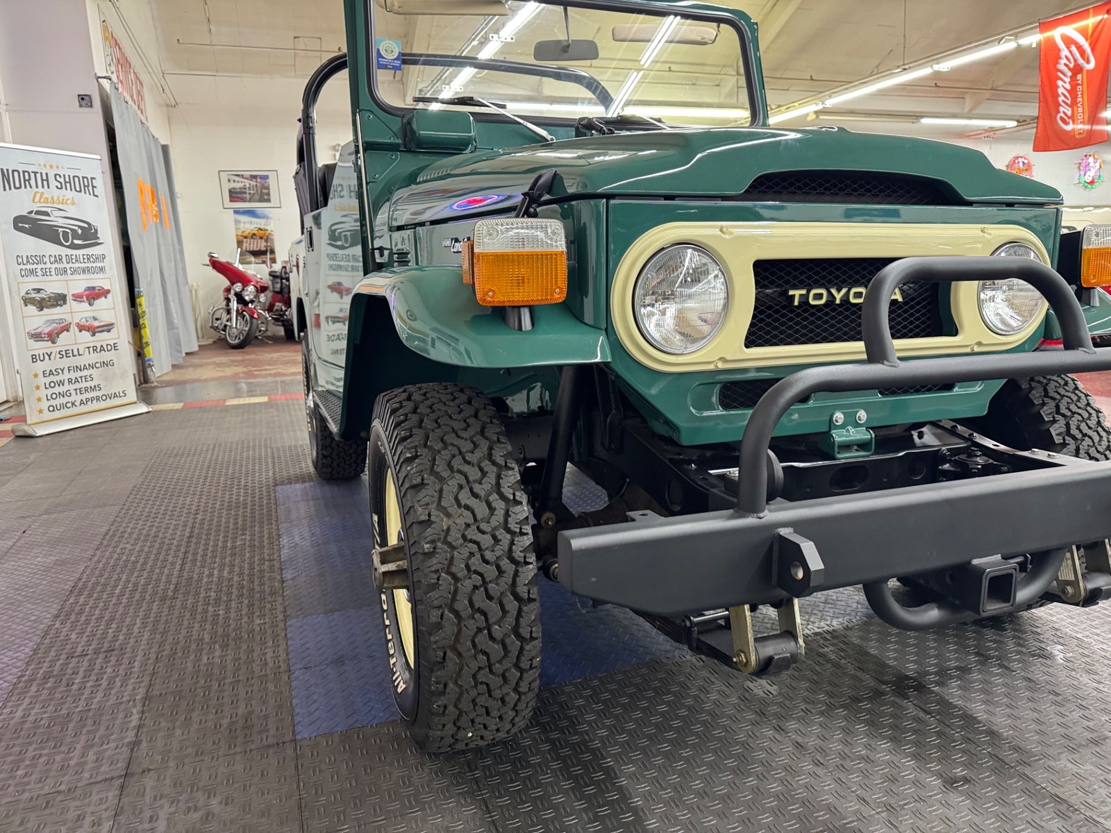 Toyota-FJ40-1976-8