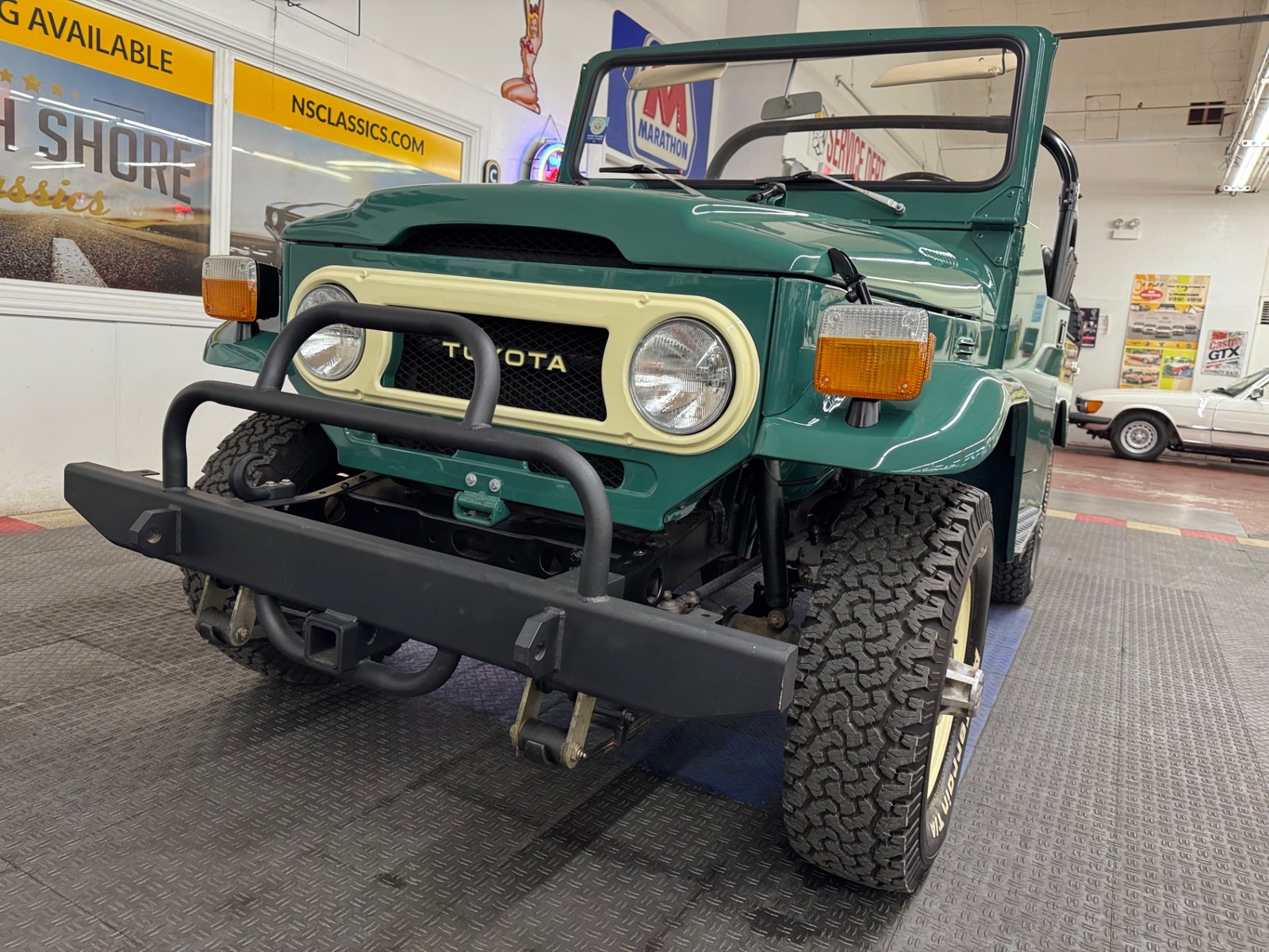 Toyota-FJ40-1976-9