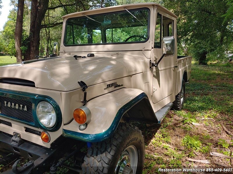 Toyota-FJ45-1967-2