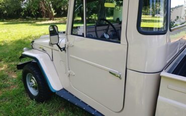 Toyota-FJ45-1967-34