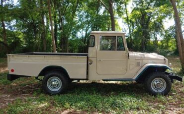 Toyota-FJ45-1967-4