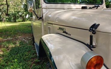 Toyota-FJ45-1967-5