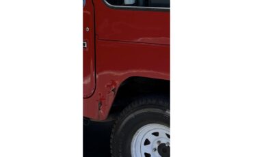 Toyota-Fj-cruiser-1981-Red-Black-10