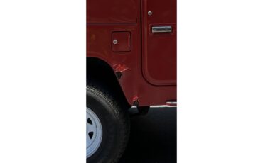Toyota-Fj-cruiser-1981-Red-Black-11
