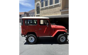 Toyota-Fj-cruiser-1981-Red-Black-4