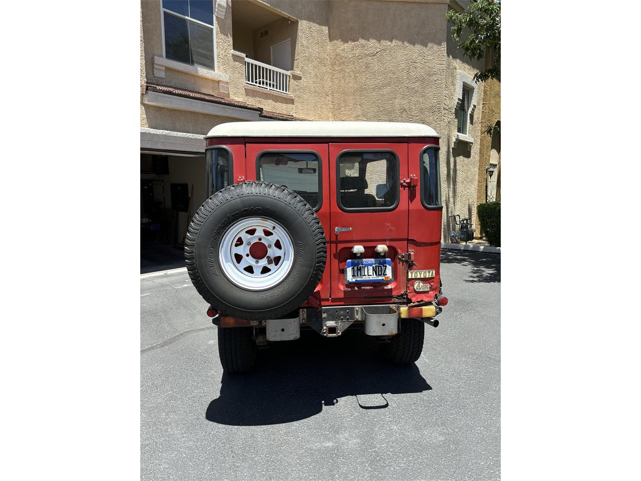 Toyota-Fj-cruiser-1981-Red-Black-5