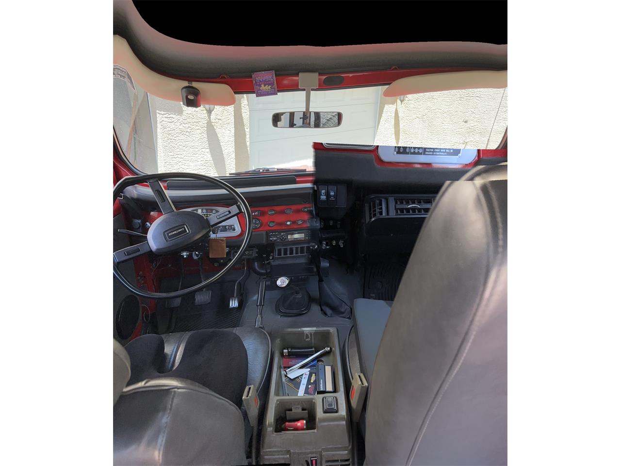 Toyota-Fj-cruiser-1981-Red-Black-9