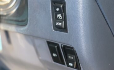 Toyota-Hilux-Surf-4-Runner-1996-SUV-30