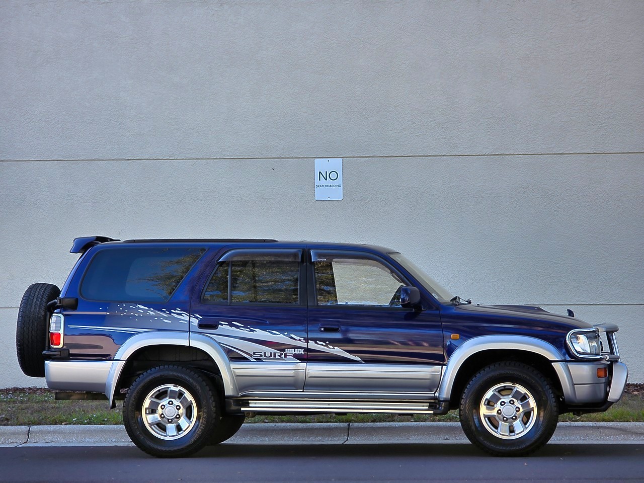 Toyota-Hilux-Surf-4-Runner-1996-SUV-6
