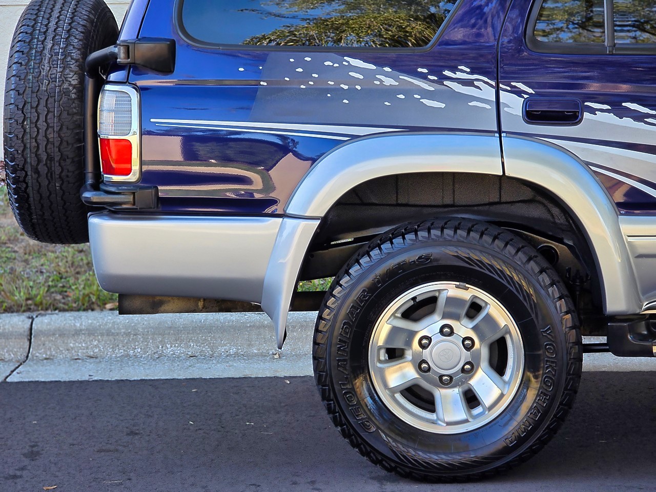 Toyota-Hilux-Surf-4-Runner-1996-SUV-7