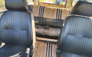 Toyota-Land-Cruiser-1971-SUV-10