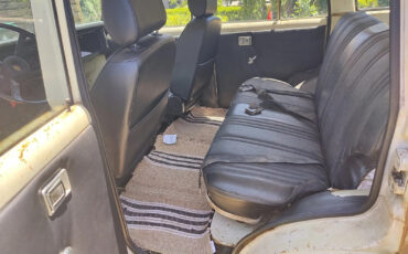 Toyota-Land-Cruiser-1971-SUV-11