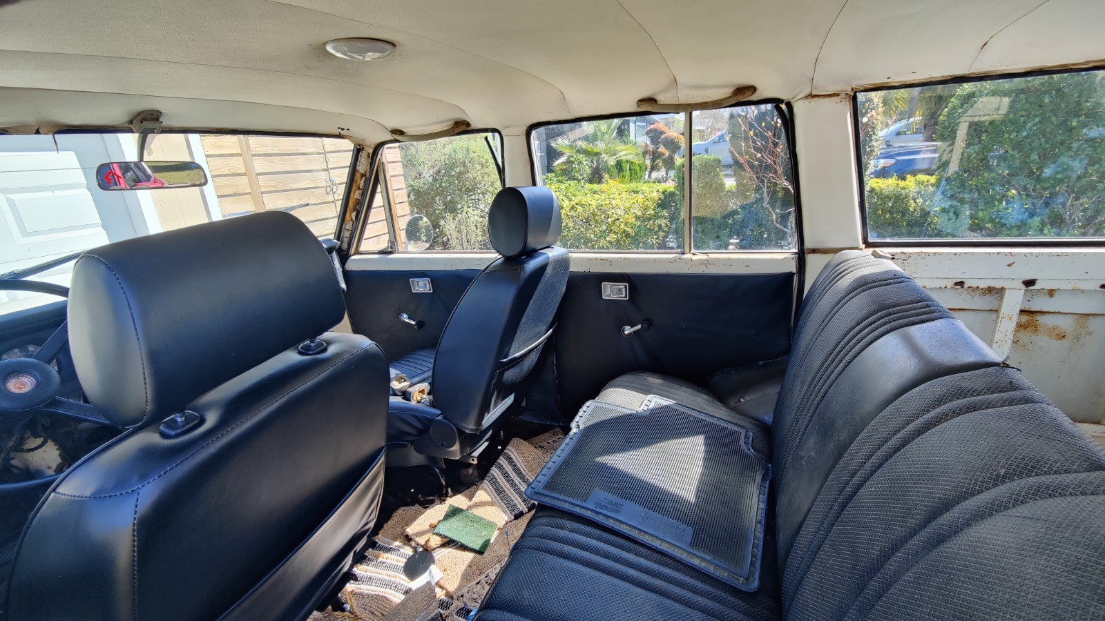 Toyota-Land-Cruiser-1971-SUV-12