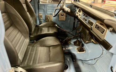 Toyota-Land-Cruiser-1974-SUV-11