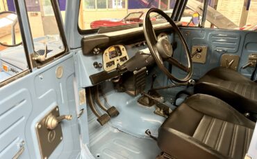 Toyota-Land-Cruiser-1974-SUV-16