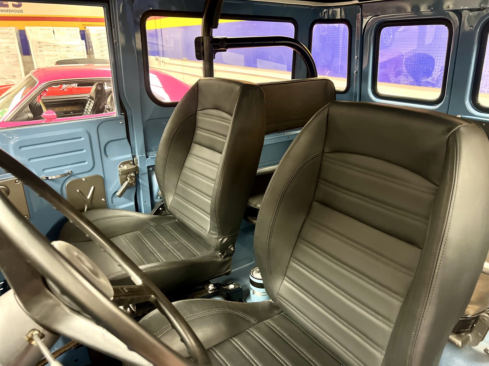 Toyota-Land-Cruiser-1974-SUV-17