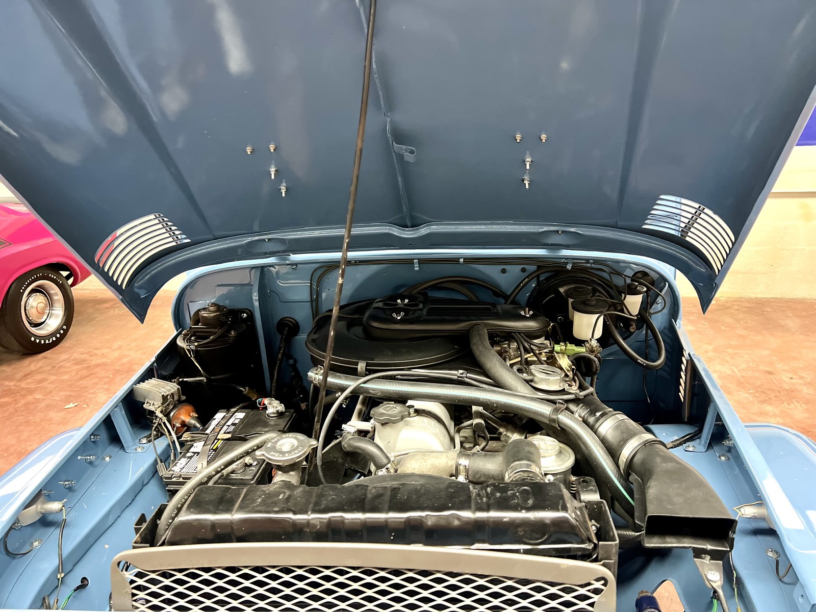 Toyota-Land-Cruiser-1974-SUV-19