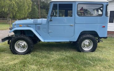 Toyota-Land-Cruiser-1974-SUV-5