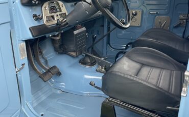 Toyota-Land-Cruiser-1974-SUV-6