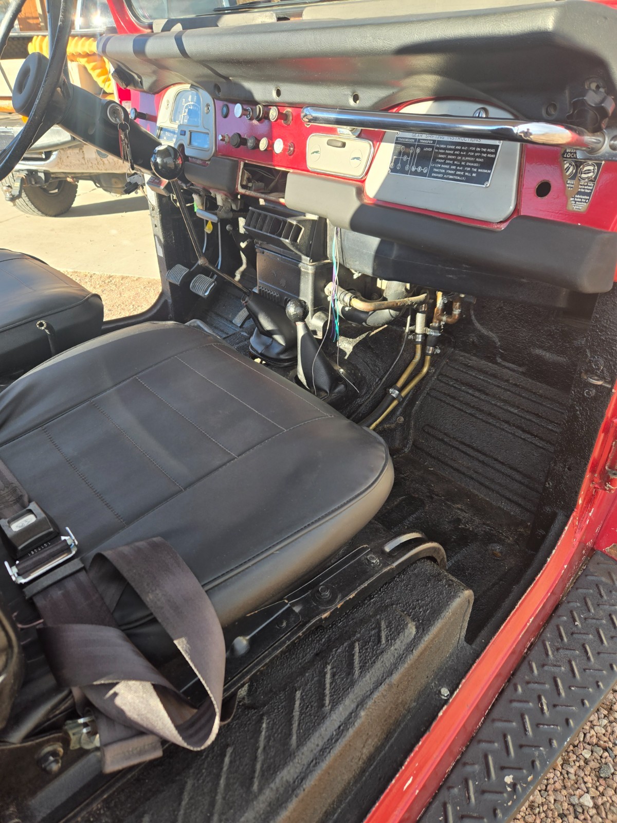 Toyota-Land-Cruiser-1977-8