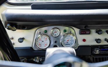 Toyota-Land-Cruiser-1978-SUV-13