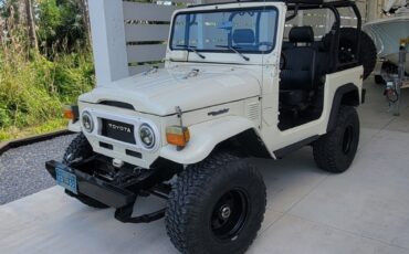 Toyota-Land-Cruiser-1978-SUV-18