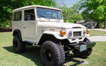 Toyota-Land-Cruiser-1978-SUV-6