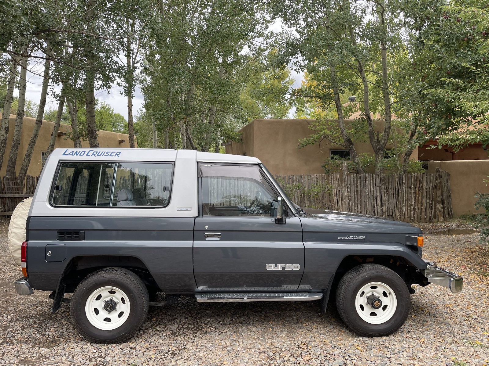 Toyota-Land-Cruiser-1980-SUV-1