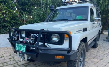Toyota-Land-Cruiser-1980-SUV-14